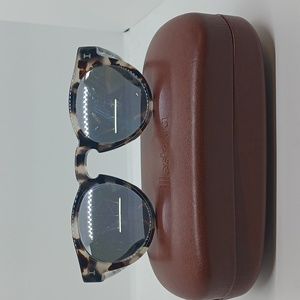 NWOT ILLESTEVA SUNGLASSES LEONARD
